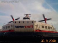 The bow ramp in its closed position, just before departure of the hovercraft. The ramp would normally have been raised after all four main engines were brought to idle during startup procedures, and lowered again upon engine shutdown by means of a mechanical winch and cable system and the craft's hydraulics.
